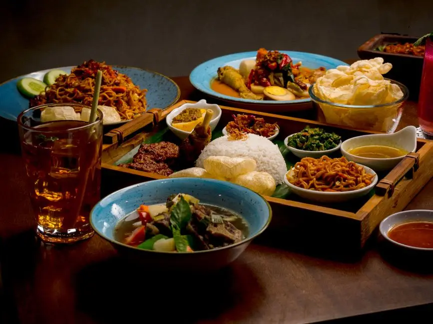 Makanan Khas Enak: Mengapa Cita Rasa Tradisional Selalu Menggoda?